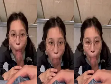 Amoy Polos Chindo Cantik Pasrah Servis Kasur