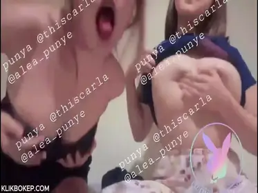 Dokumentasi Dua Gadis Cantik Live Kasur