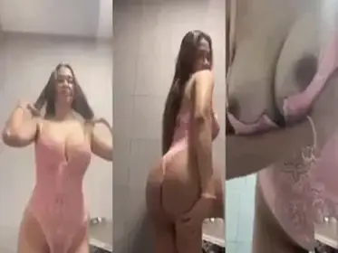Dokumentasi Miss AH Cantik Live Bersantai Kasur