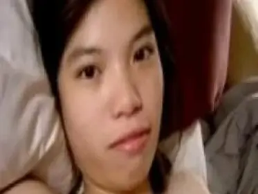 Gadis Cantik Pasrah Goyang Kasur Mantap Crot