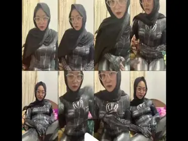 Laras Cewek Jilbab Cosplay Venom Spiderman Colmek