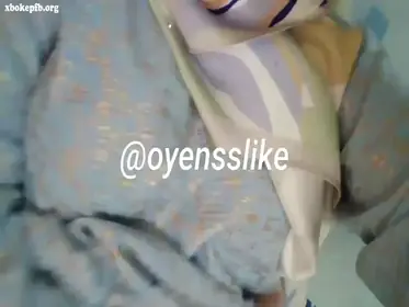 Ukhti Hijab Cantik Pasrah Goyang Kasur Kondangan