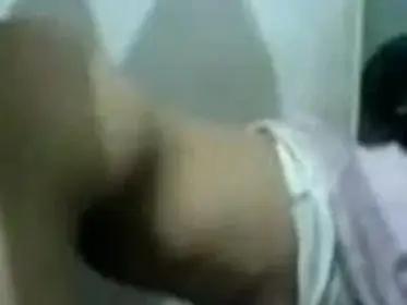 Ukhti Hijab Cantik Pasrah Posisi Doggy Kasur